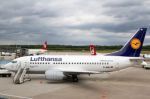 Lufthansa wprowadza do biletów lotniczych dopłatę za ochronę środowiska 