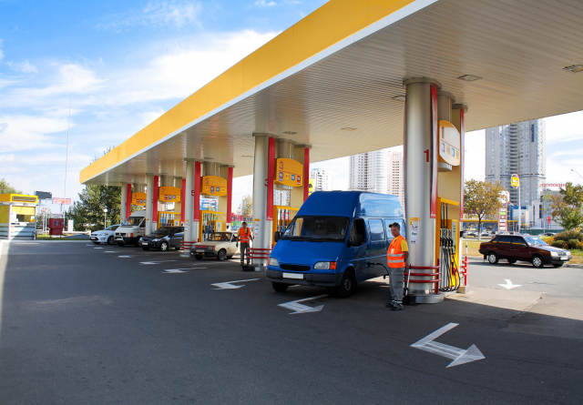 Shell sprzedaje ukraińską sieć stacji benzynowych